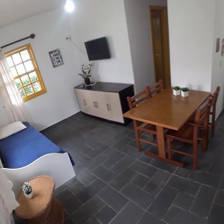 Residencial Colonial Amarelo A 150M Da Praia De Mariscal Aparthotel Bombinhas Exteriör bild