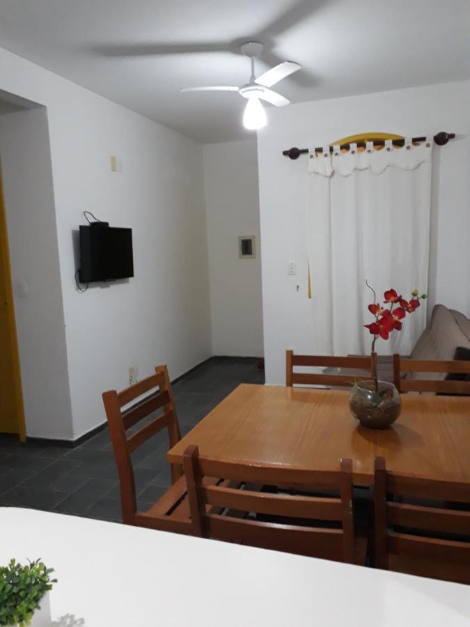 Residencial Colonial Amarelo A 150M Da Praia De Mariscal Aparthotel Bombinhas Exteriör bild
