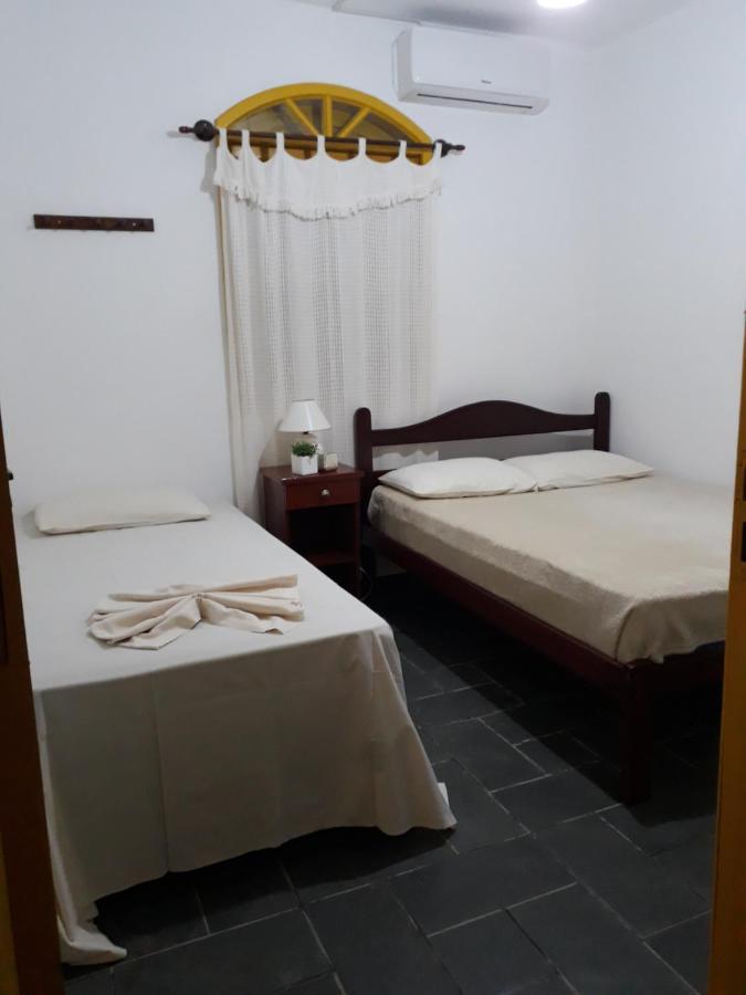 Residencial Colonial Amarelo A 150M Da Praia De Mariscal Aparthotel Bombinhas Exteriör bild