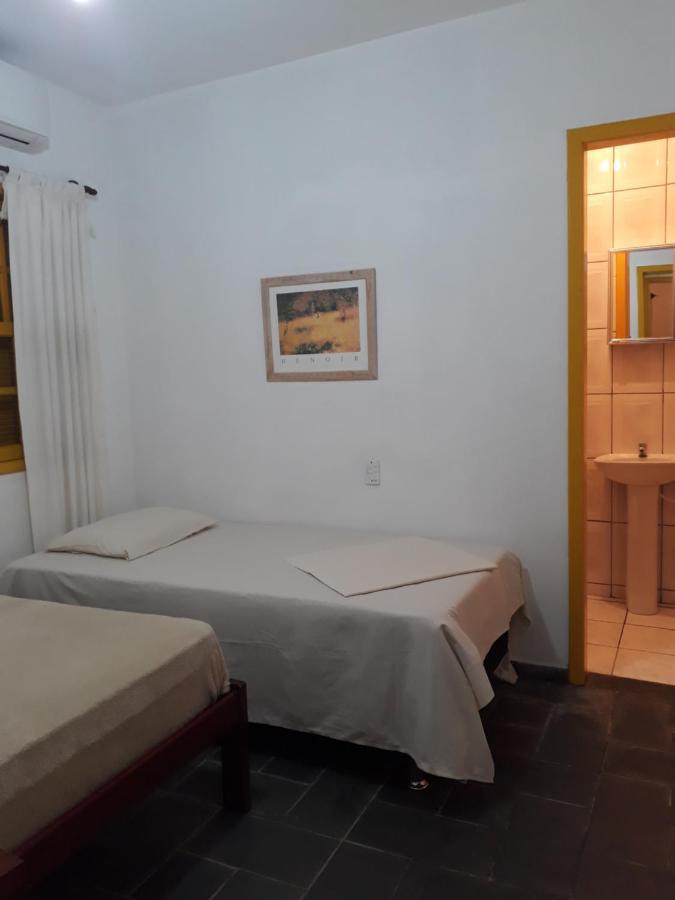 Residencial Colonial Amarelo A 150M Da Praia De Mariscal Aparthotel Bombinhas Exteriör bild