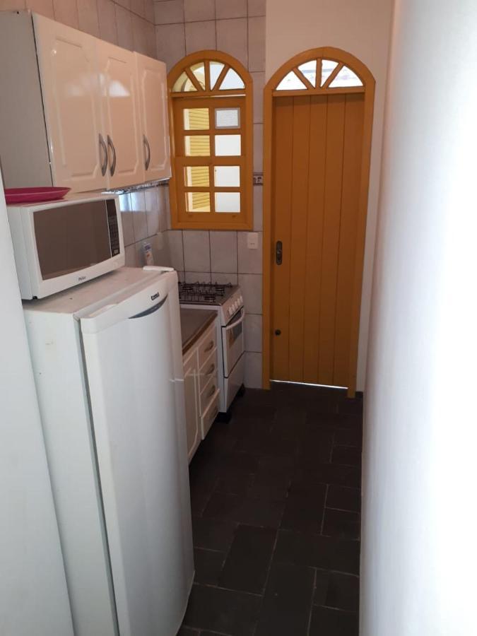 Residencial Colonial Amarelo A 150M Da Praia De Mariscal Aparthotel Bombinhas Exteriör bild